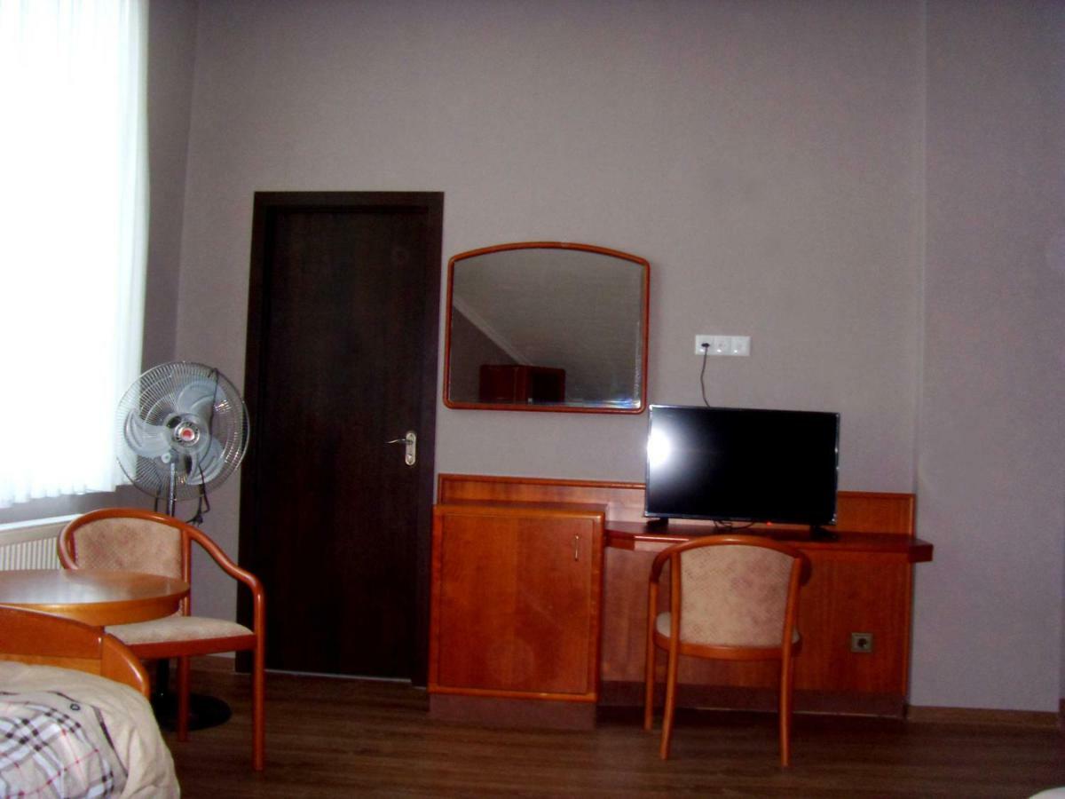 Hotel Nadikvari Tbilisi Exteriör bild
