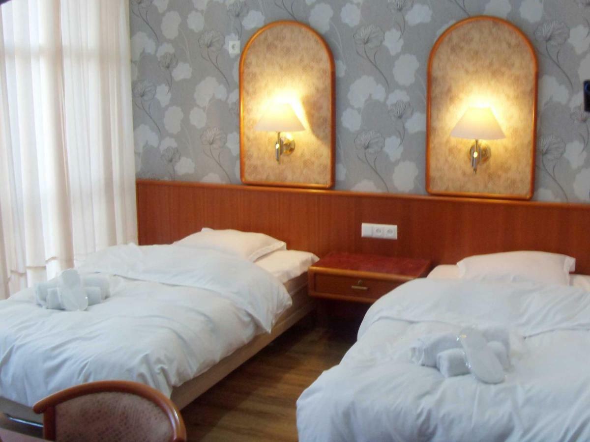 Hotel Nadikvari Tbilisi Exteriör bild